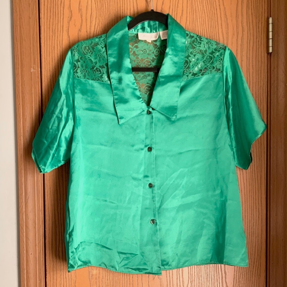 VINTAGE HIDDEN FANTASIES GREEN BLOUSE TOP SIZE M LACE BACK DRESSY